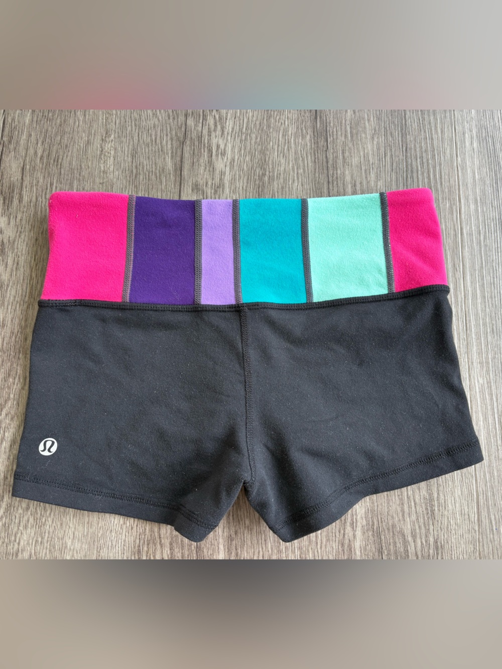 Women’s Lululemon Shorts 4